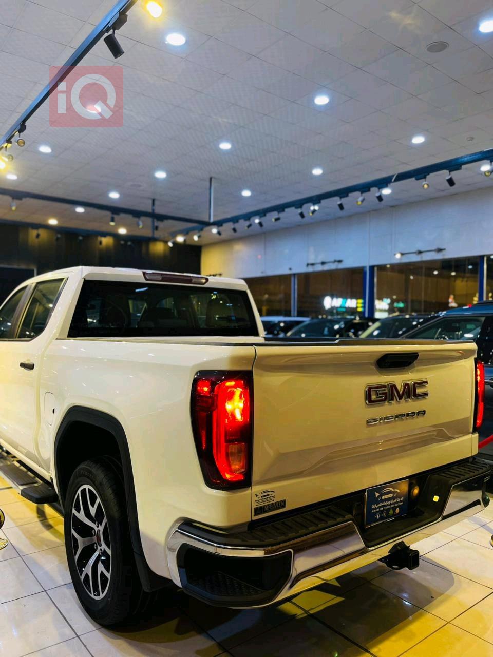 GMC Sierra